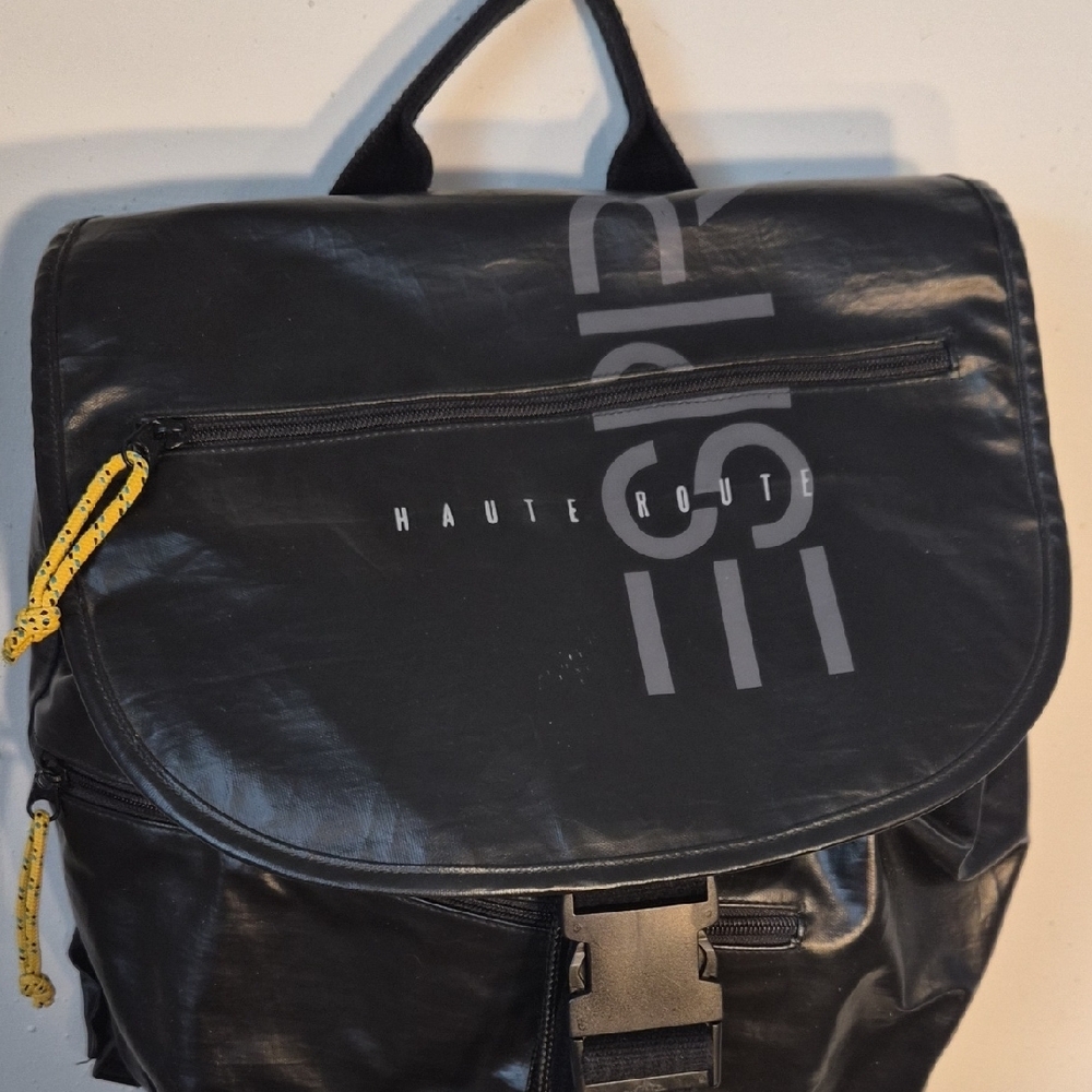Espirit Black Backpack - image 2